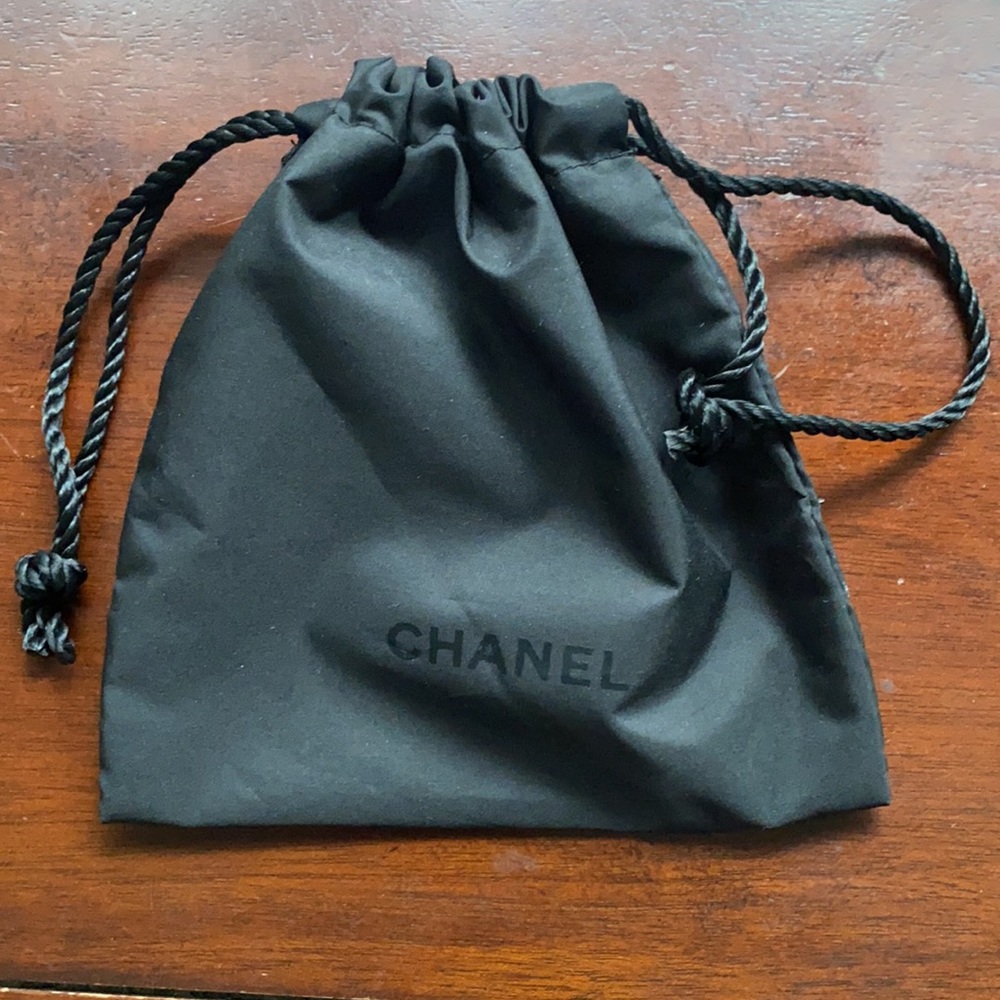 Chanel pouch